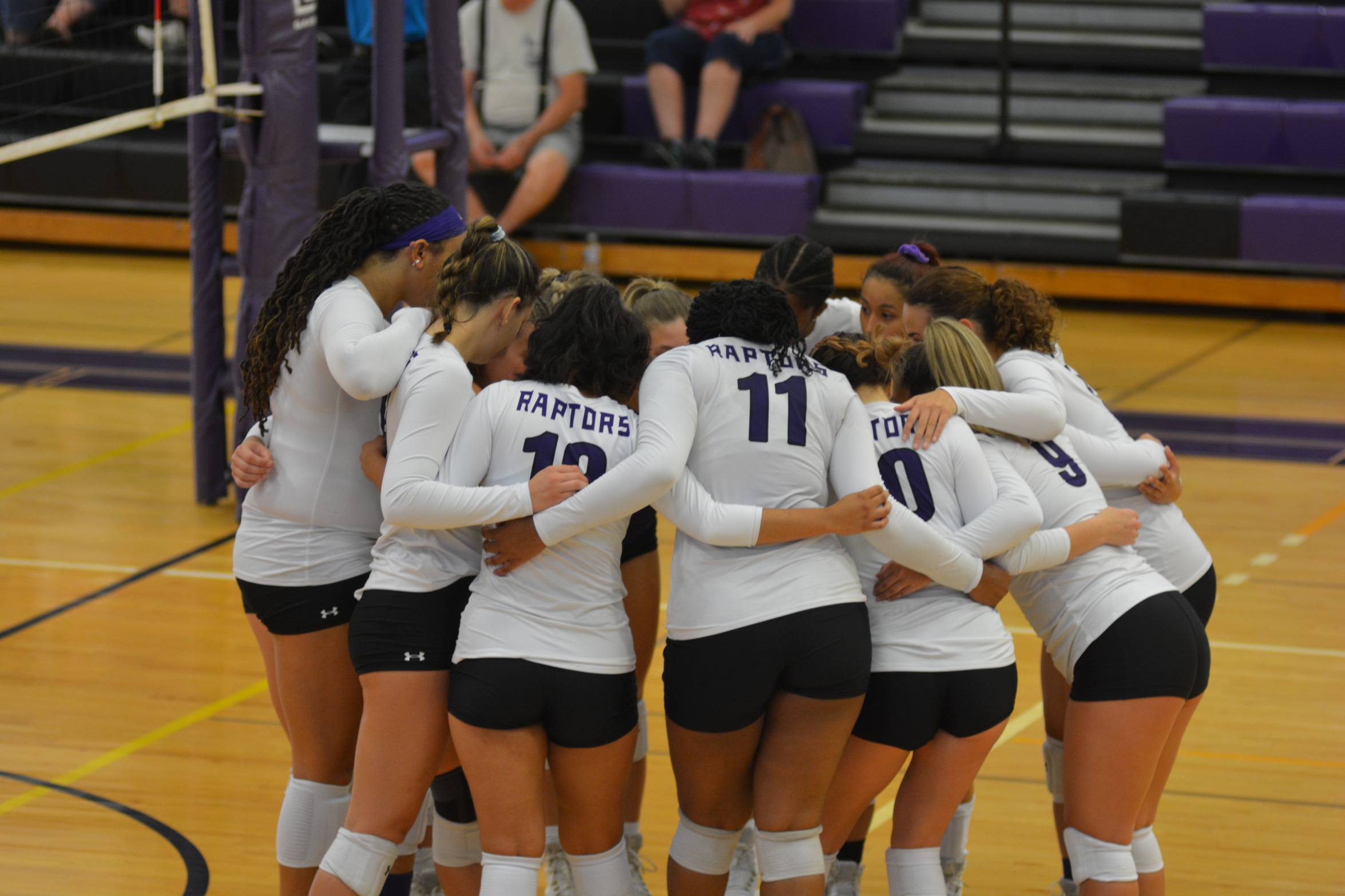 MC Volleyball takes 2 wins over the weekend.