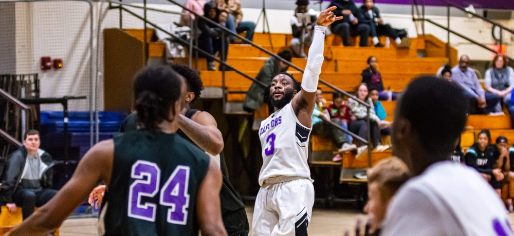 Men’s Basketball Recovers on Day Two of Holiday Tournament Early