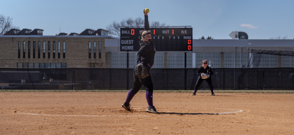 The Raptors Softball Team Will Compete in Spring 2021