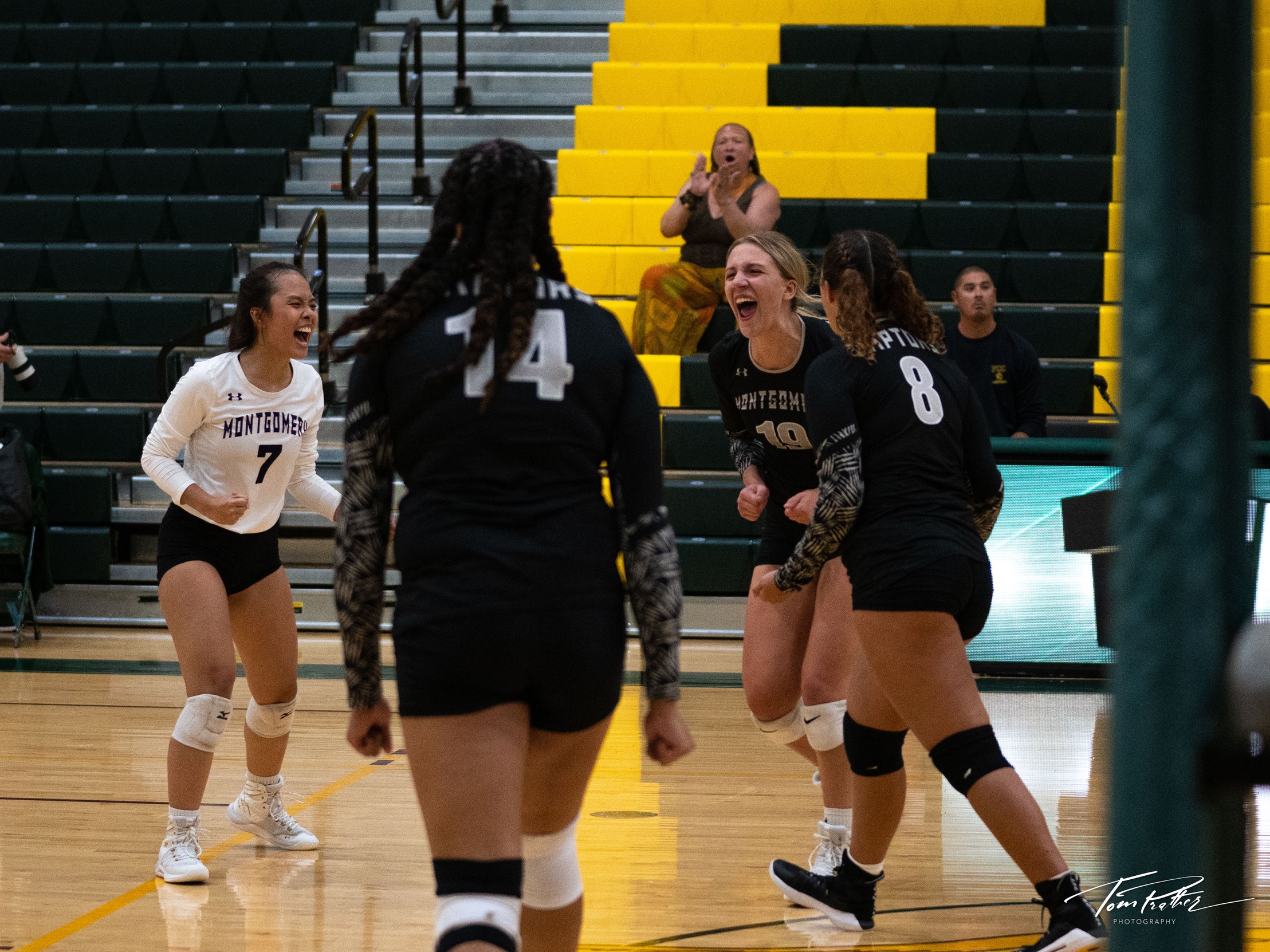 Raptors volleyball takes down Hagerstown CC